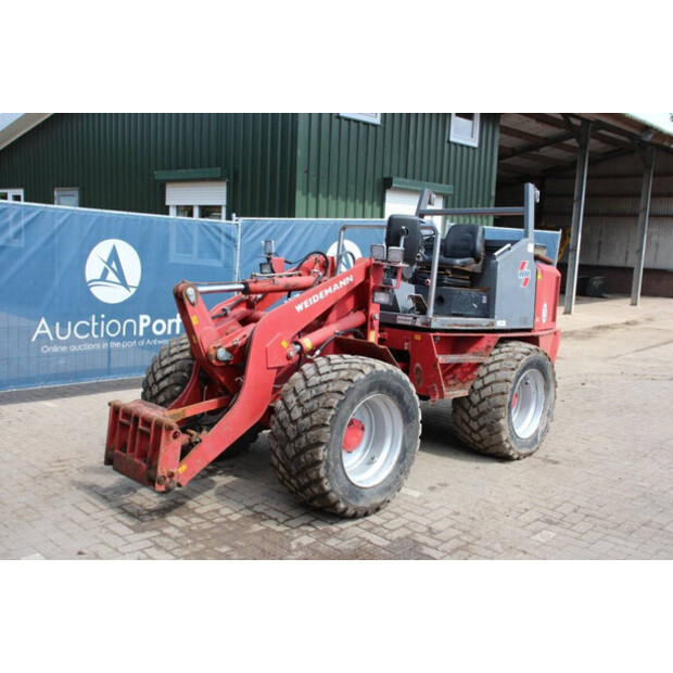 1996 Weidemann 4002 D/P-43010920