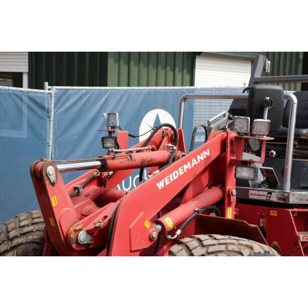 1996 Weidemann 4002 D/P-43010921
