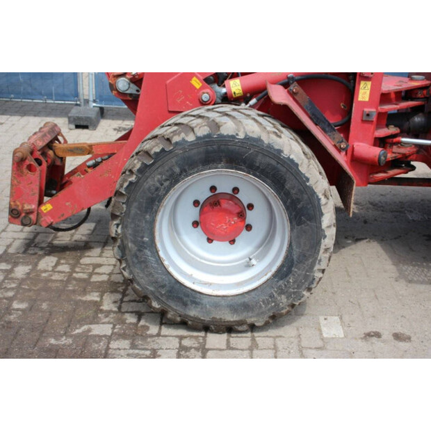 1996 Weidemann 4002 D/P-43010923