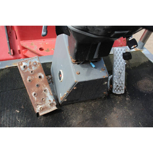 1996 Weidemann 4002 D/P-43010931