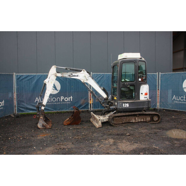 2015 BOBCAT E26-43011020