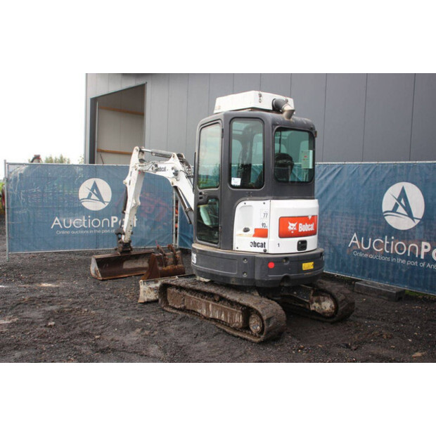 2015 BOBCAT E26-43011022