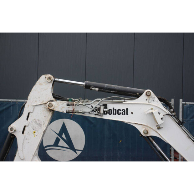 2015 BOBCAT E26-43011030
