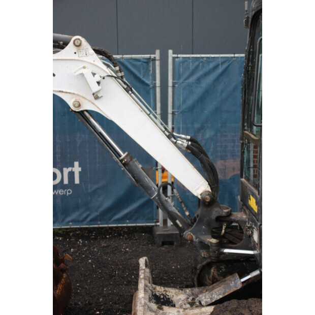 2015 BOBCAT E26-43011031