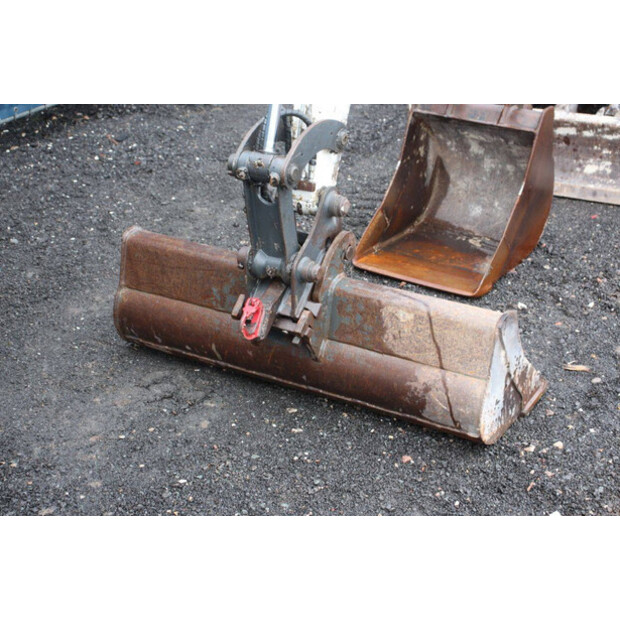 2015 BOBCAT E26-43011038