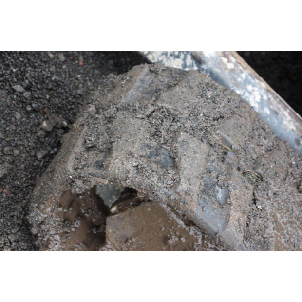 2015 BOBCAT E26-43011043