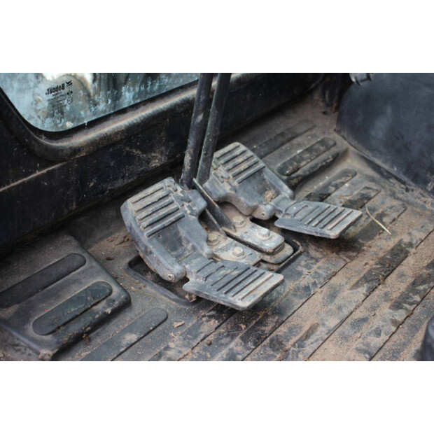 2015 BOBCAT E26-43011054