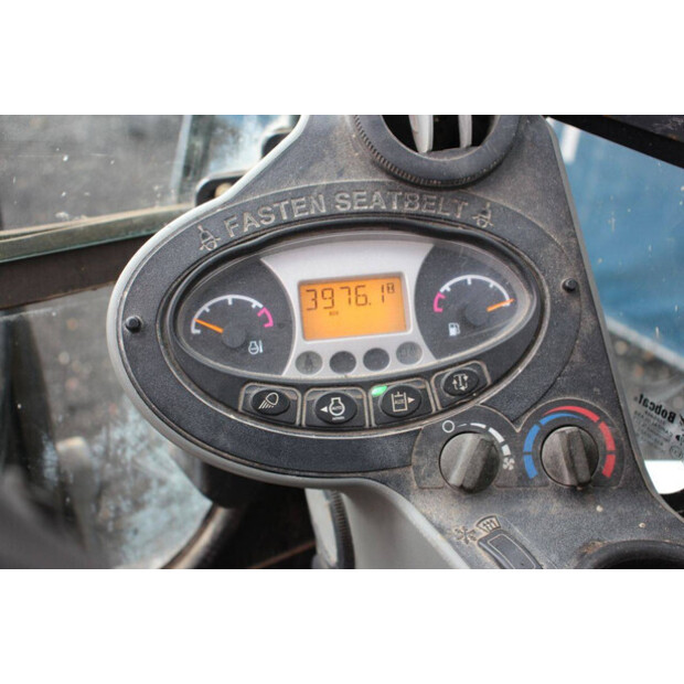 2015 BOBCAT E26-43011060