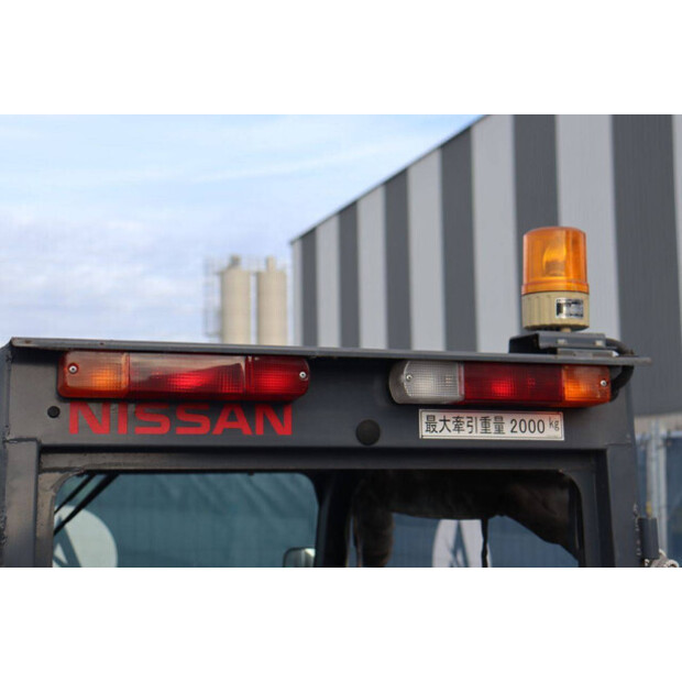 2010 NISSAN 4CBT2-43011328