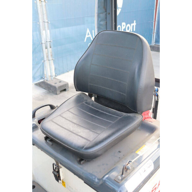 2010 NISSAN 4CBT2-43011332
