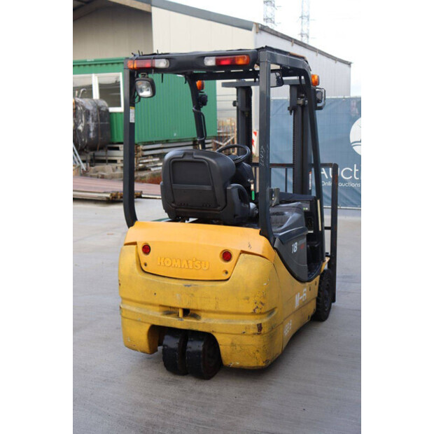 2010 كوماتسو FB18M-12-43011361