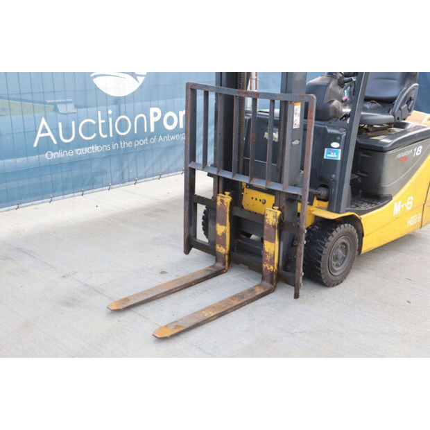 2010 كوماتسو FB18M-12-43011365
