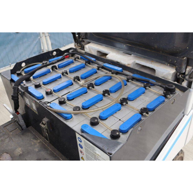 يونيكاريرز J1B1115U-43011712