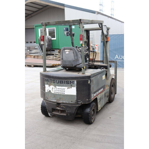 2002 ميتسوبيشي FB20-43011735