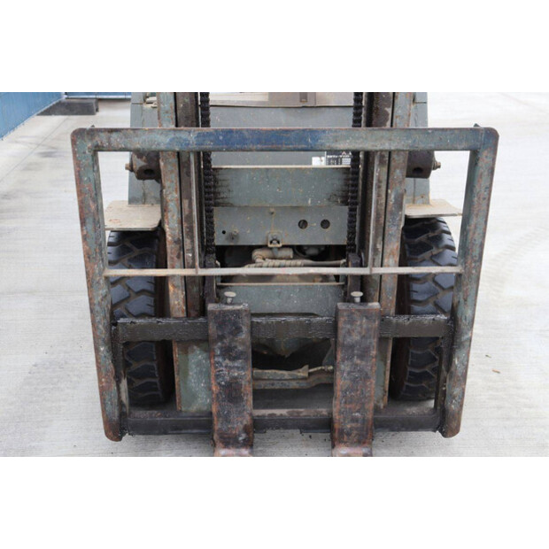 2002 ميتسوبيشي FB20-43011741