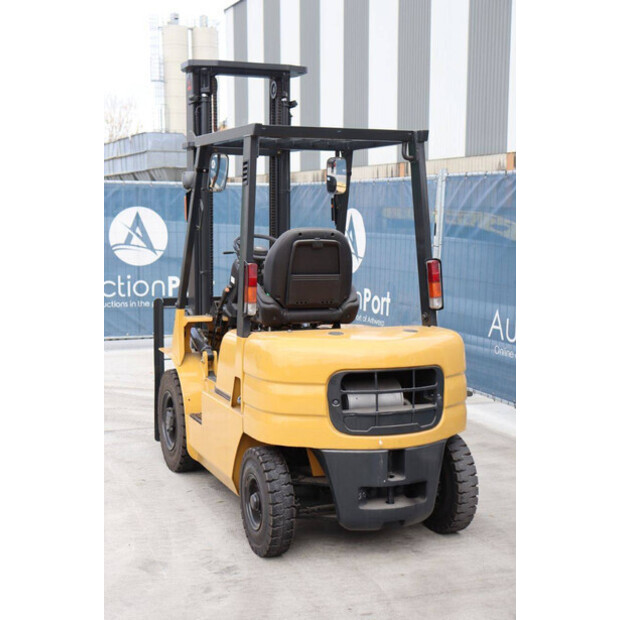 2001 MITSUBISHI FG20T-43012222