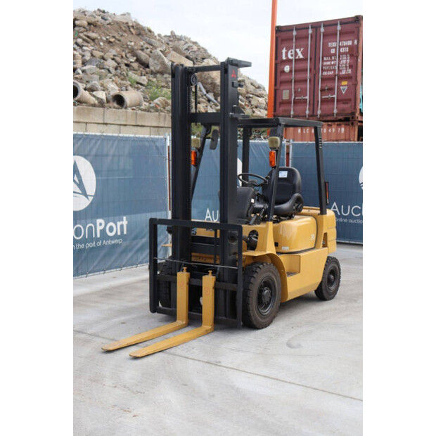 2001 MITSUBISHI FG20T-43012227