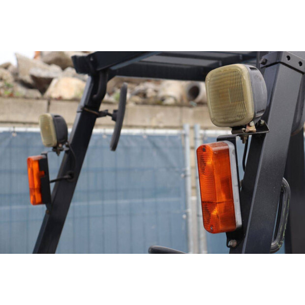 2001 MITSUBISHI FG20T-43012232