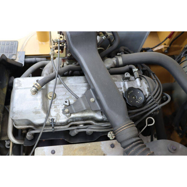 2001 MITSUBISHI FG20T-43012248