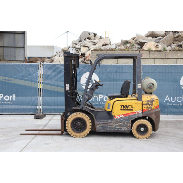 2012 تي سي ام TCM-FG25T-3-43012312
