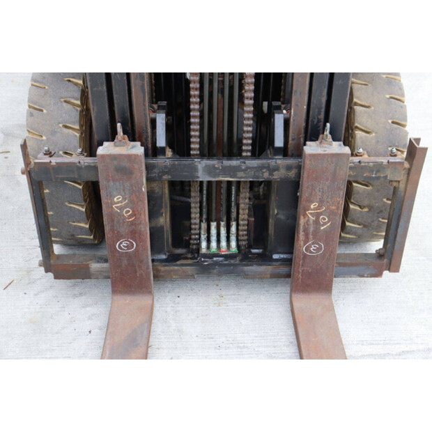 2012 تي سي ام TCM-FG25T-3-43012322
