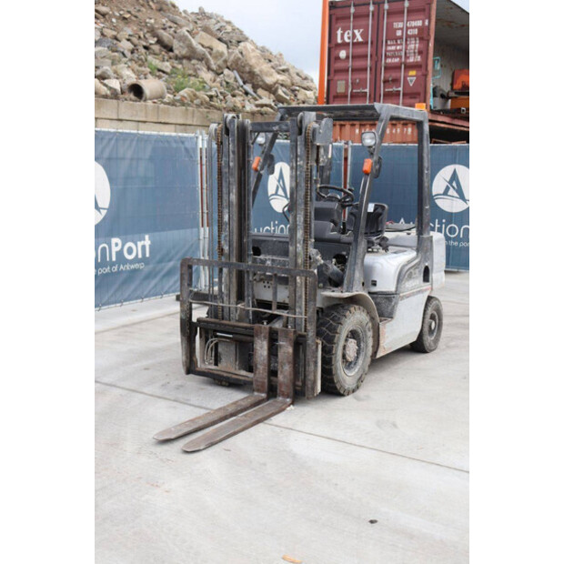 NISSAN PL02-43012417