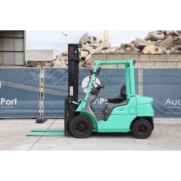 2012 MITSUBISHI FGE20T-43012511