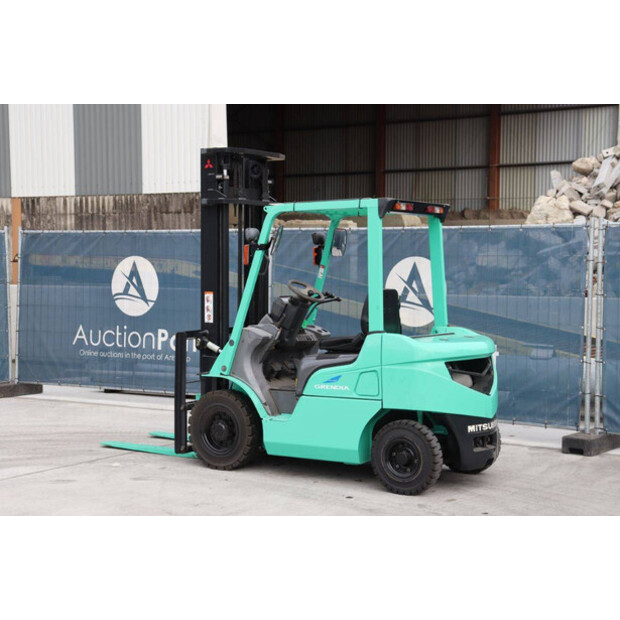 2012 MITSUBISHI FGE20T-43012512