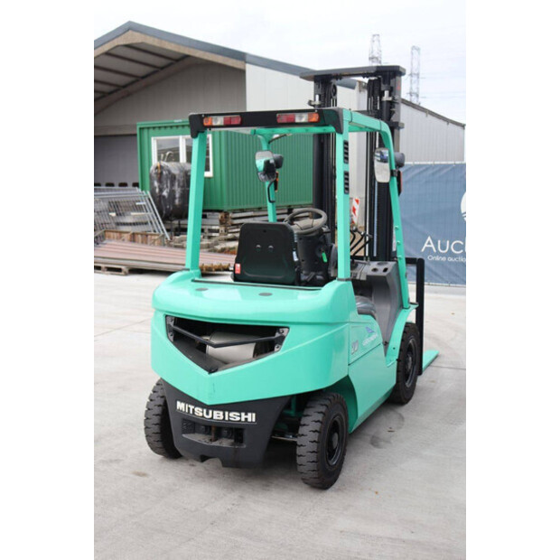 2012 MITSUBISHI FGE20T-43012515