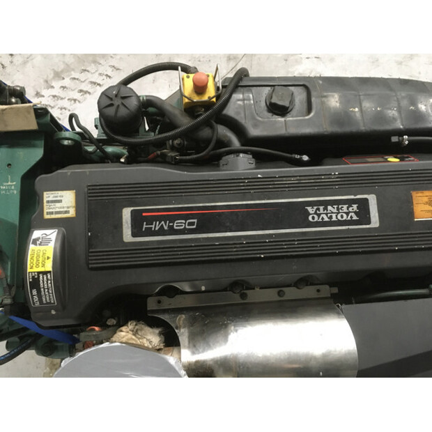 VOLVO D9A2C D9-425 USED-43012552