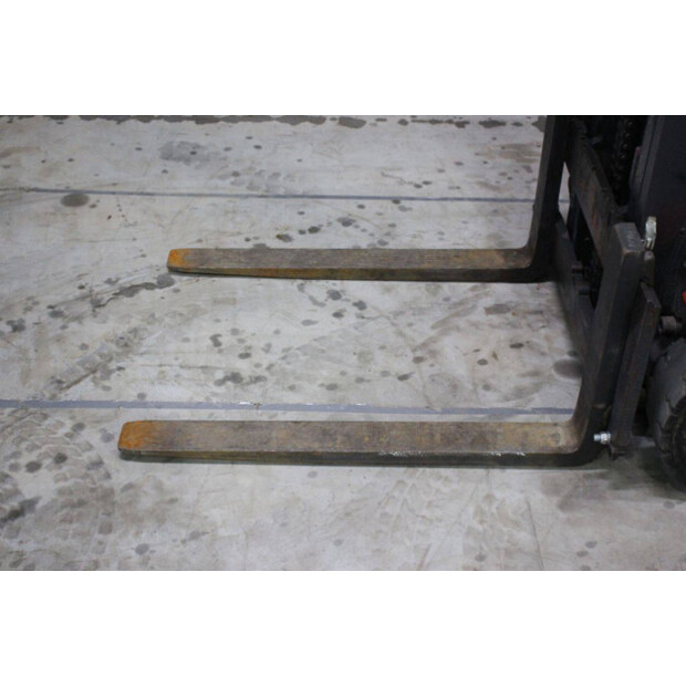 2000 ليندي E16C-02-43012735