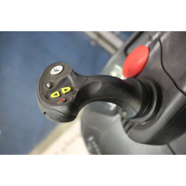 2008 Still RX20-18-43012789