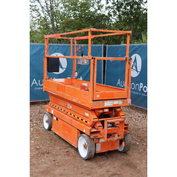 2015 SkyJack SJ3220-43013317