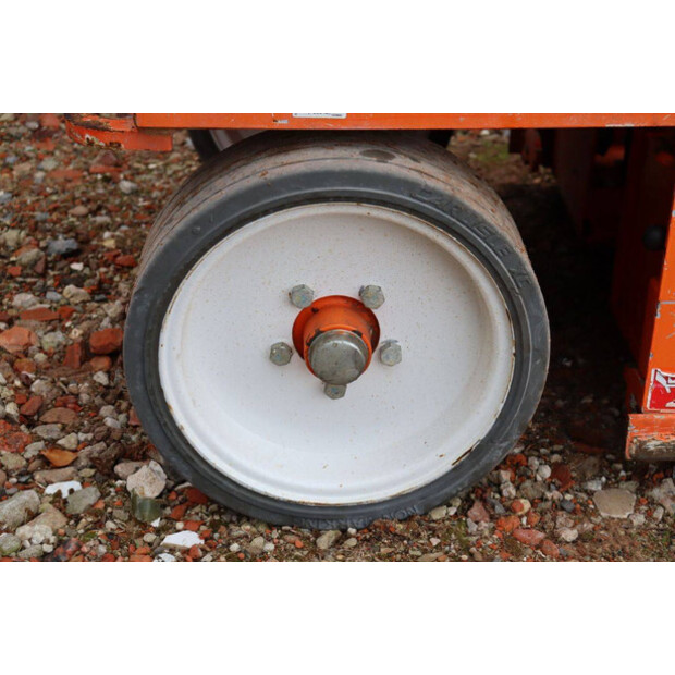 2015 SkyJack SJ3220-43013323