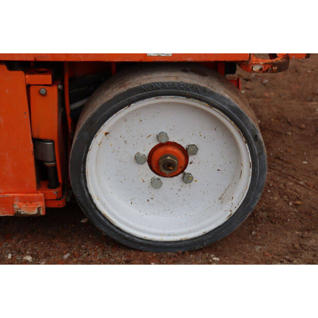 2015 SkyJack SJ3220-43013324