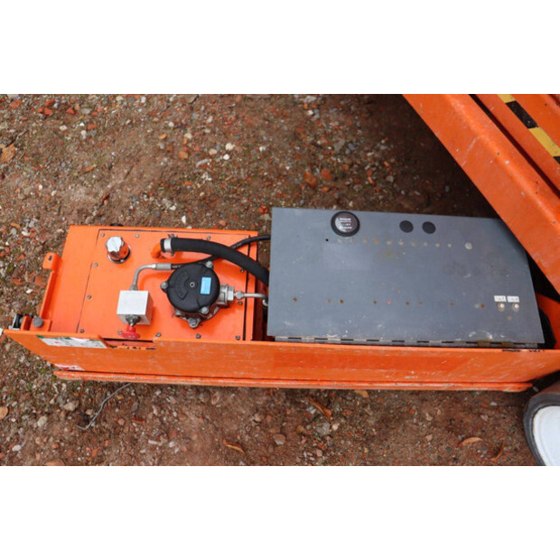 2015 SkyJack SJ3220-43013326