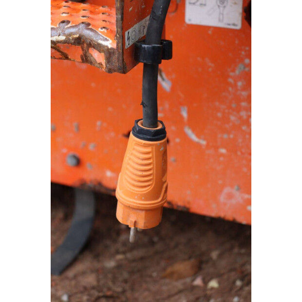 2015 SkyJack SJ3220-43013331