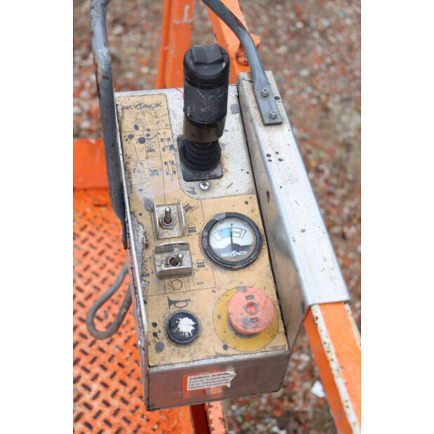 2015 SkyJack SJ3220-43013336