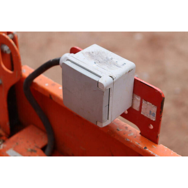 2015 SkyJack SJ3220-43013337