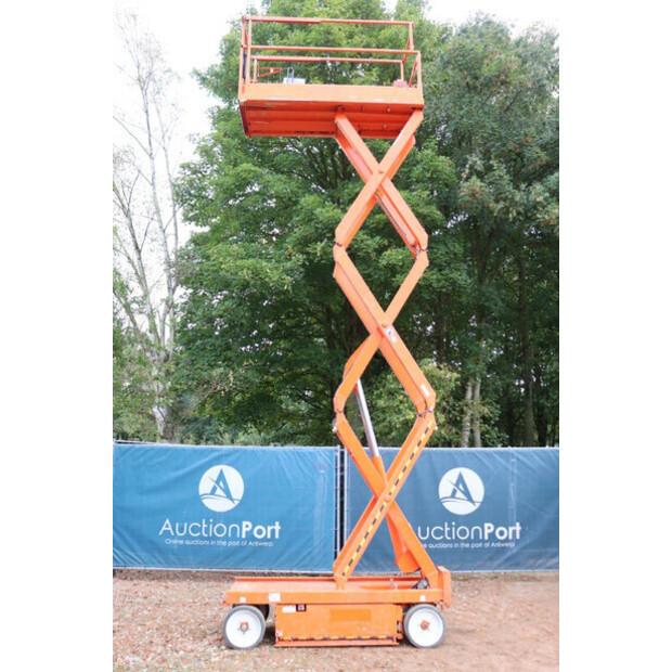 2015 SkyJack SJ3220-43013338