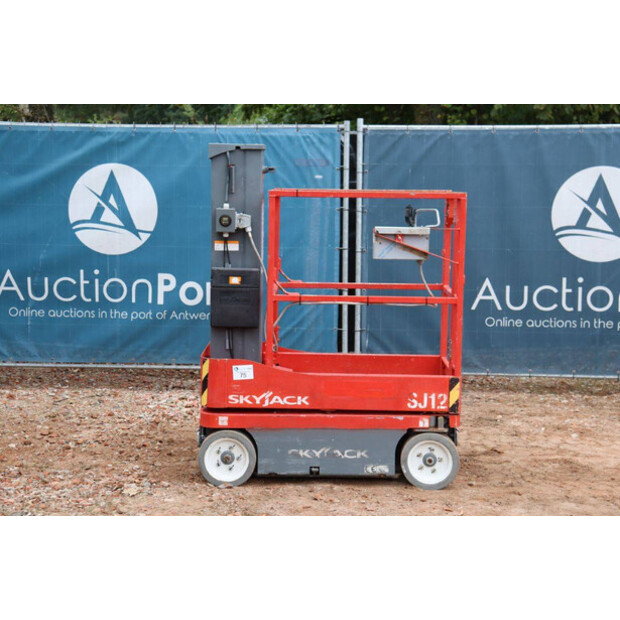 2015 SkyJack SJ12-43013537