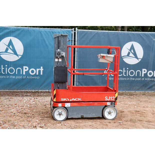 2015 SkyJack SJ12-43013674