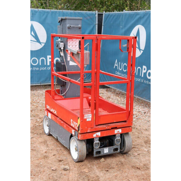 2015 SkyJack SJ12-43013677