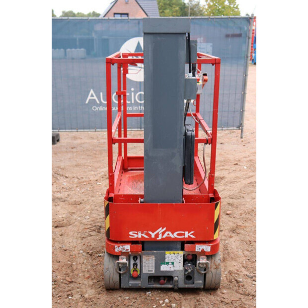 2015 SkyJack SJ12-43013681