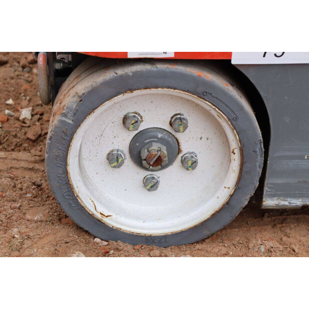 2015 SkyJack SJ12-43013689