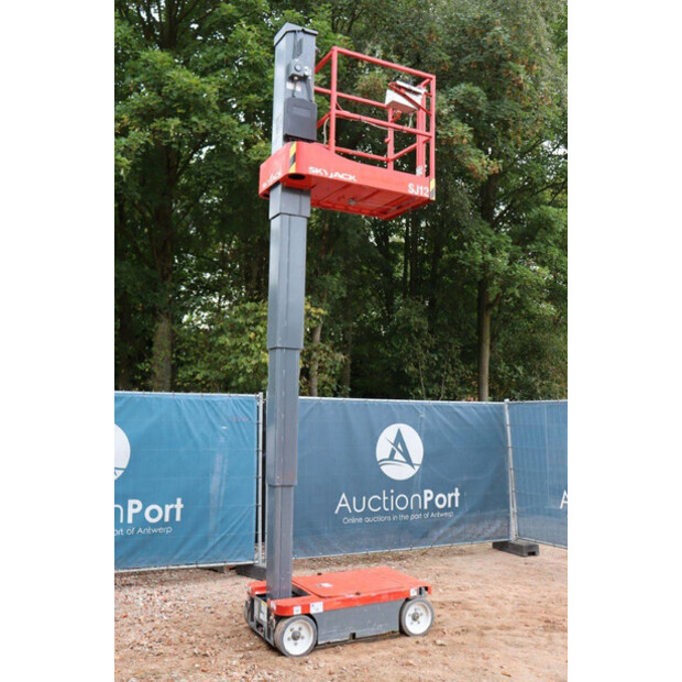 2015 SkyJack SJ12-43013695