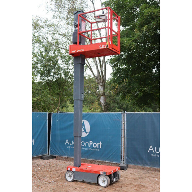 2015 SkyJack SJ12-43013697