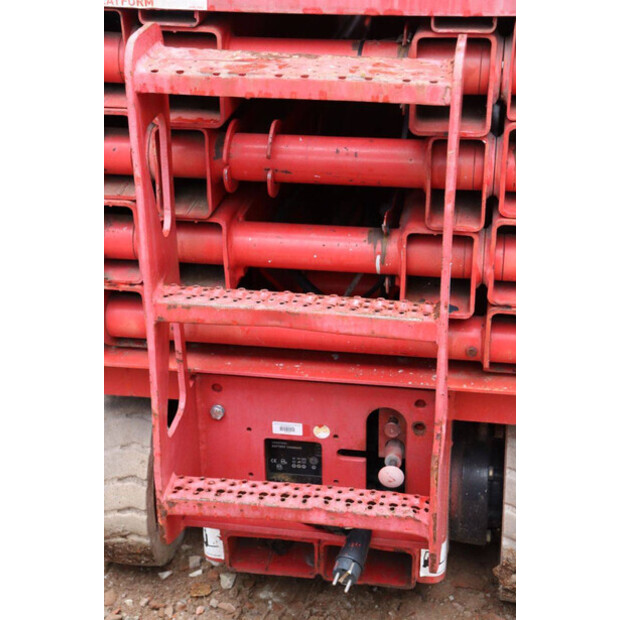 2004 Genie GS2632-43013719