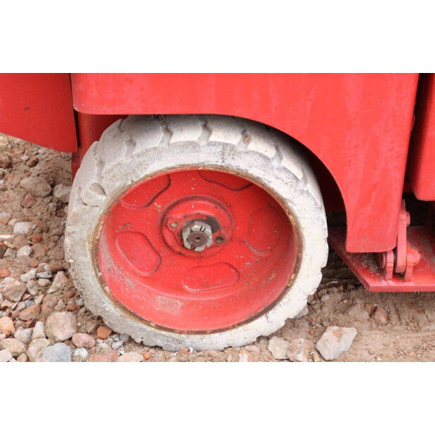 2004 Genie GS2632-43013721