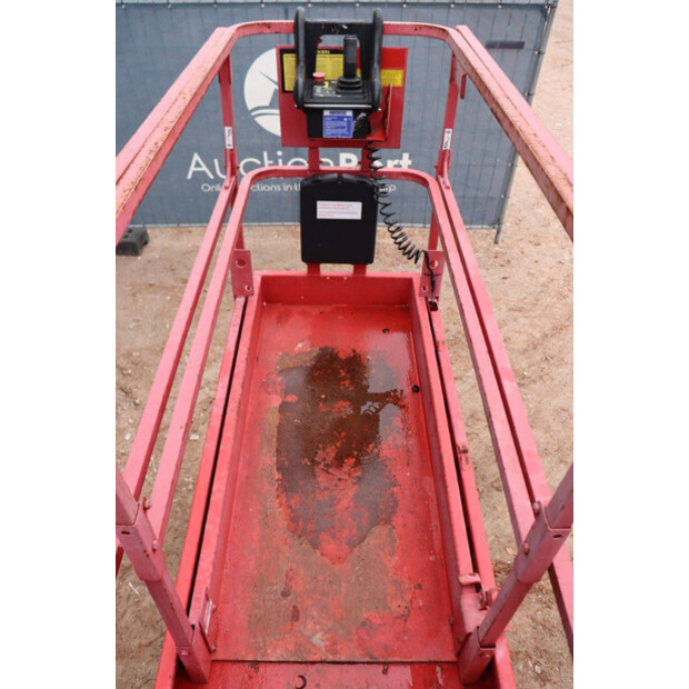 2004 Genie GS2632-43013727